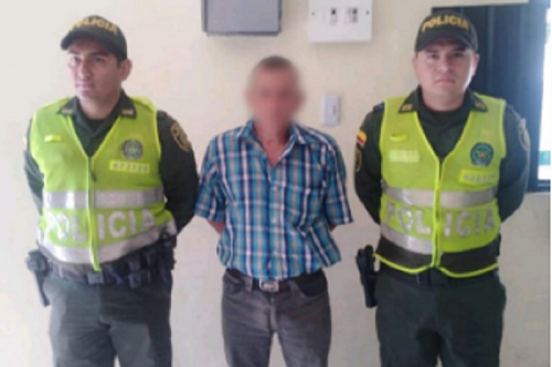 Capturado hombre que realizaba actos obscenos a menor en una buseta
