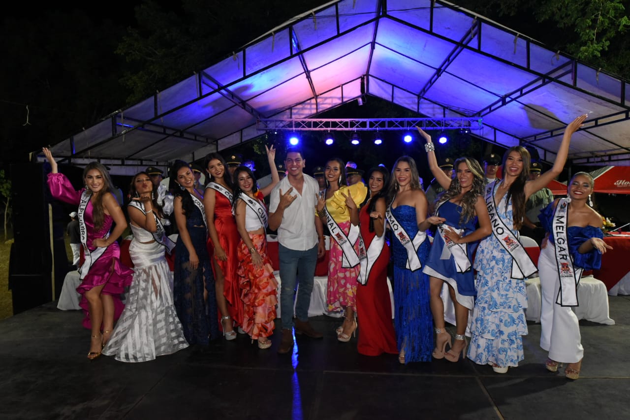 12 candidatas al reinado Departamental del Folclor