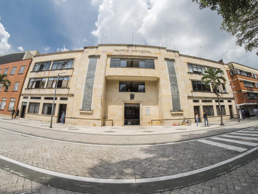 Contratistas de la alcaldía les deben hasta tres meses
