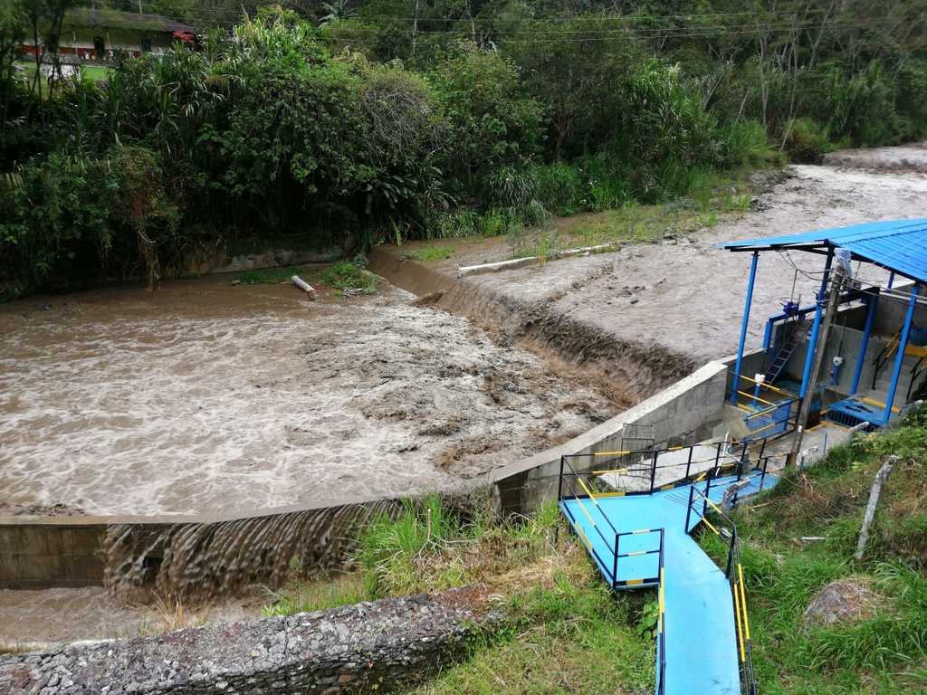 Ibal suspendió captación de agua en la bocatoma del Combeima