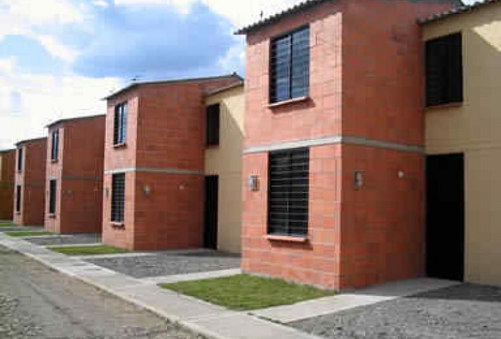 Minvivienda asegura que este año se venderán 100 mil viviendas sociales