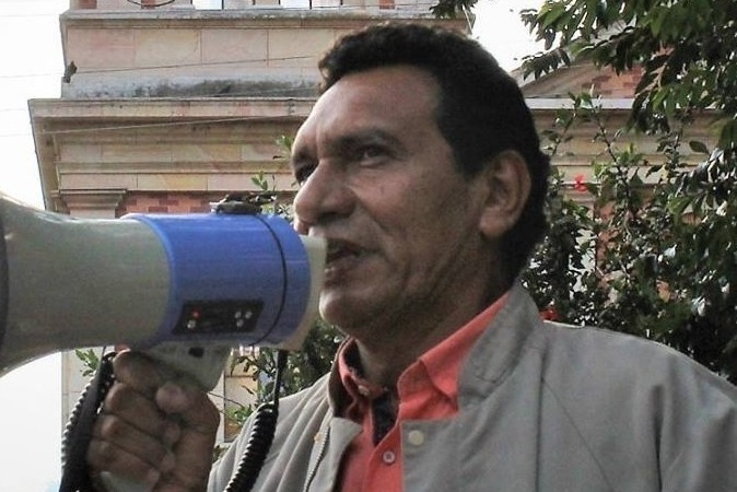 Carlos poeta, un Castillo de naipes