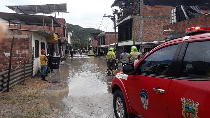 Aguacero causó emergencias en barrios de Ibagué