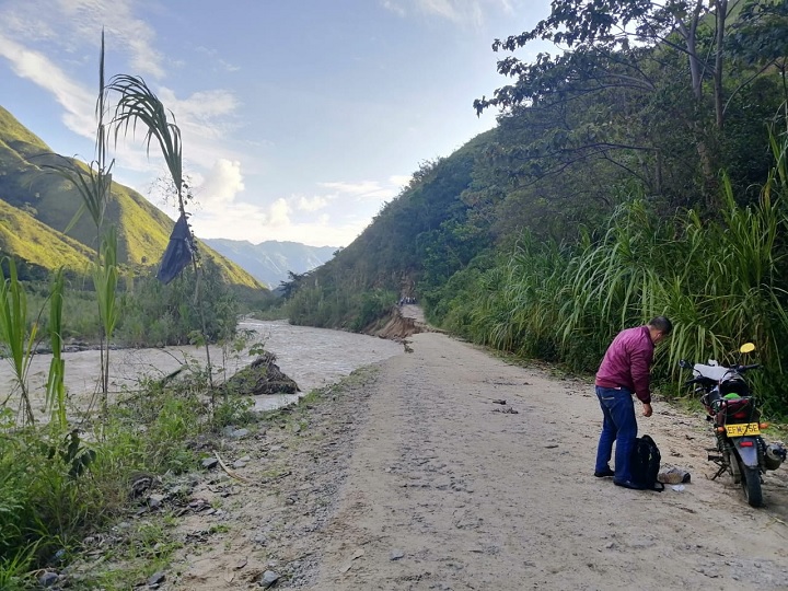 Fuertes lluvias dejan tres municipios del Tolima incomunicados