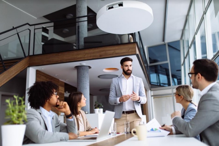 Formación empresarial para medianas y pequeñas empresas en tiempos de reactivación