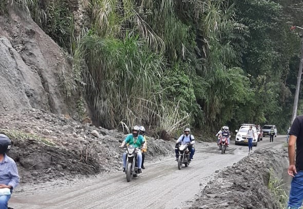 Rehabilitada vía que comunica a La Vega con el Cañón del Combeima