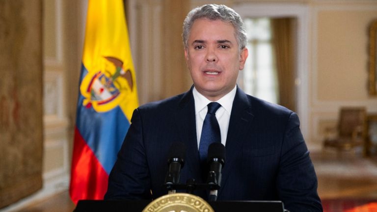 Duque tiene todo bajo control