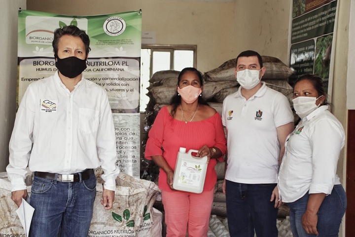 Asociaciones cafeteras del Tolima reciben insumos agrícolas