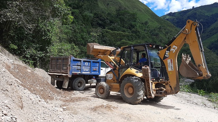 Mantenimiento de vías en temporada de más lluvias en el Tolima