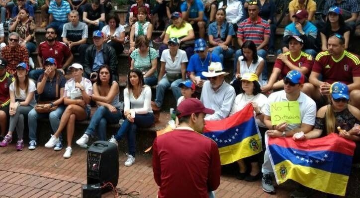 Venezolanos residentes en Ibagué quieren retornar a su país
