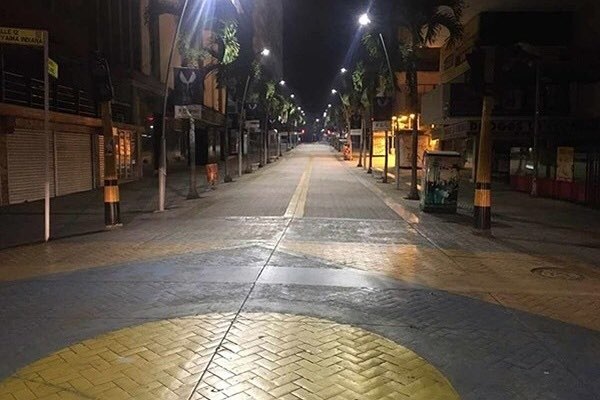 Tenga en cuenta las excepciones para el toque de queda permanente