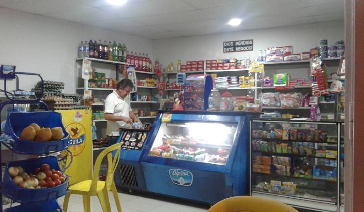 Tiendas de barrio pierden terreno