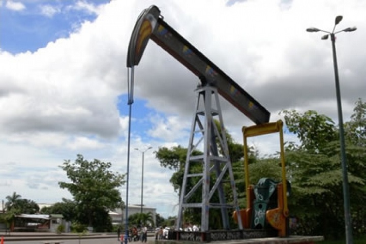 Análisis socioeconómico de los municipios petroleros del Tolima