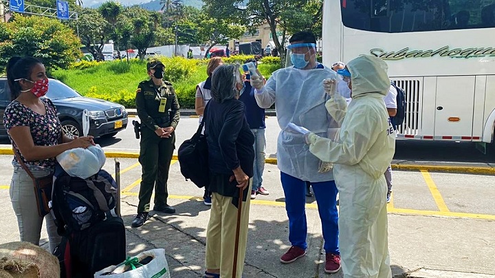 Otro grupo de venezolanos que estaban en Ibagué retornan a su país