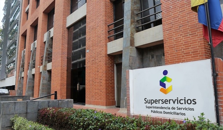 Tutela contra Superservicios por no defender los intereses de los ciudadanos