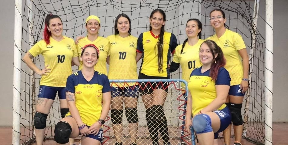 A punta de caridad la Selección Colombia de Tchoukball espera ir al mundial