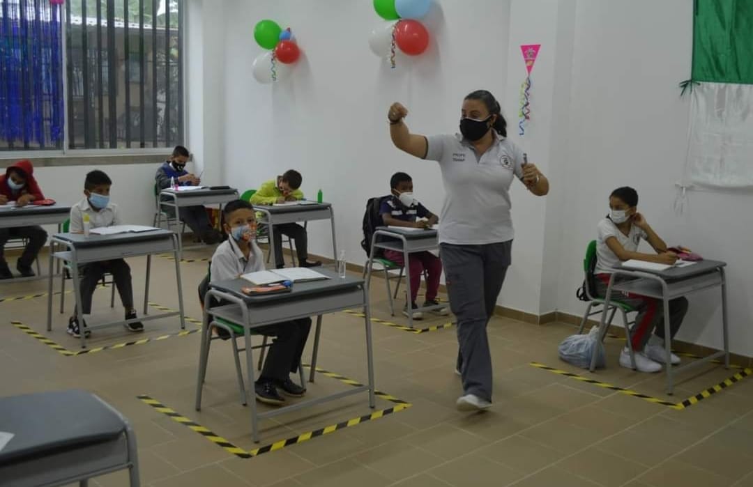 Advierten sobre estafas a docentes con traslados a Ibagué