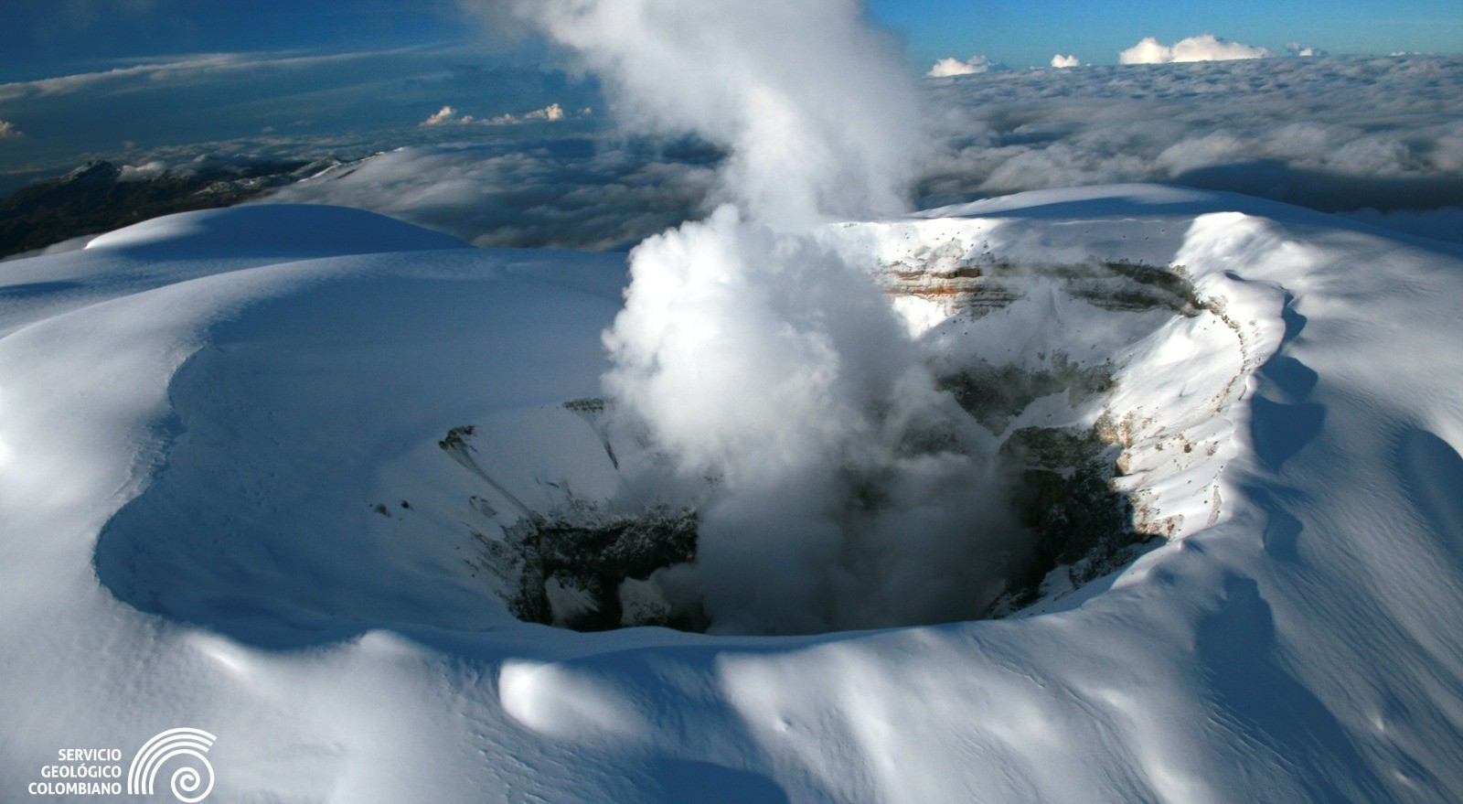 Agitada noche en la zona de influencia del Volcán Nevado del Ruiz