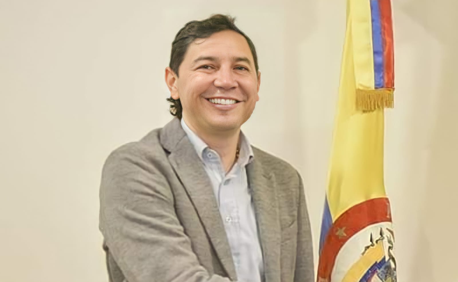 Alcalde Hurtado pidió permiso para irse de viaje a Panamá y Hungría