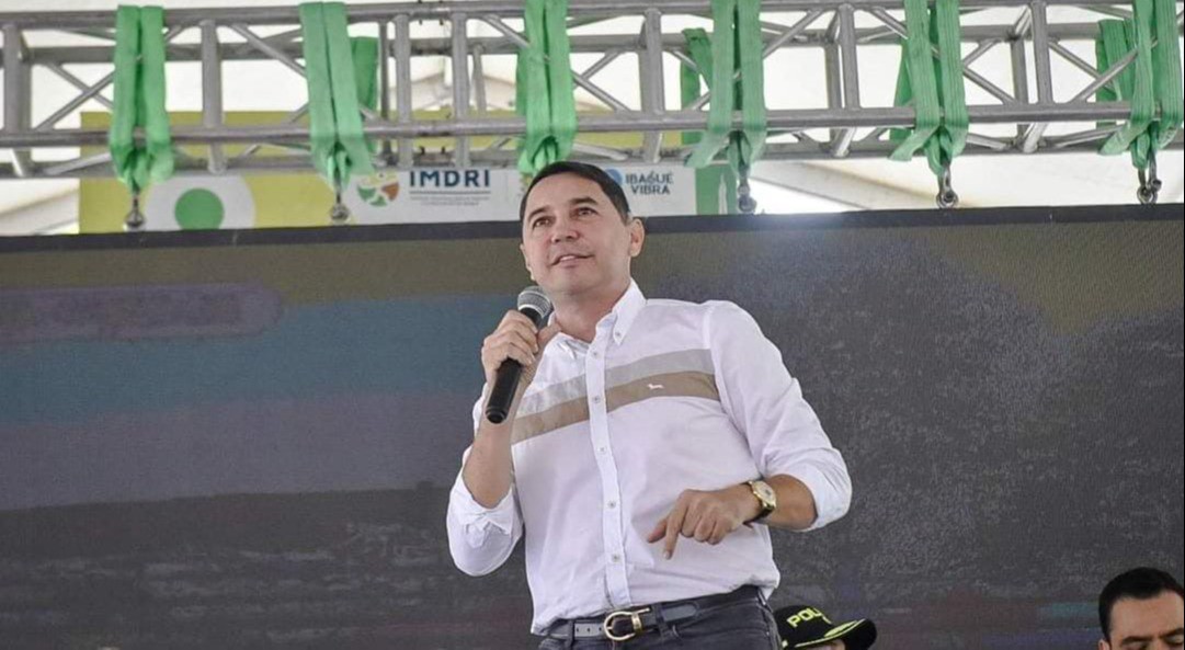 Respuesta histérica de Hurtado a Jaramillo: "usted es el bandido, corrupto y mediocre"