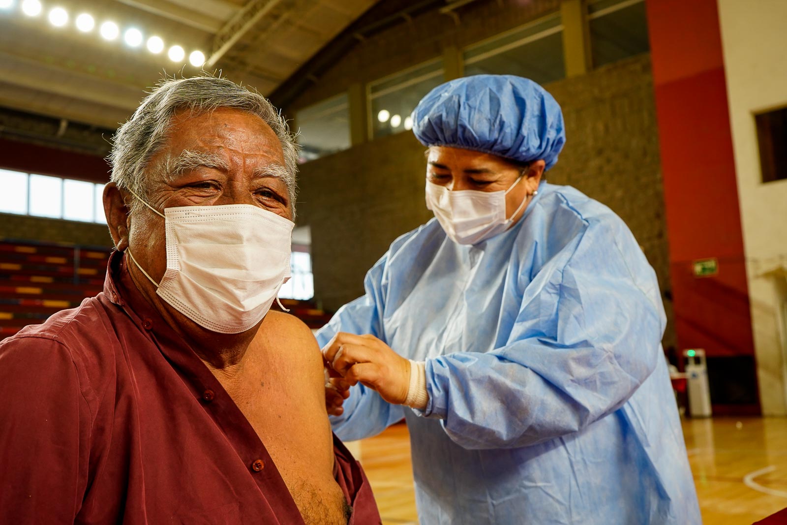Anuncian cuarta dosis de vacuna contra el covid-19 para mayores de 50 años