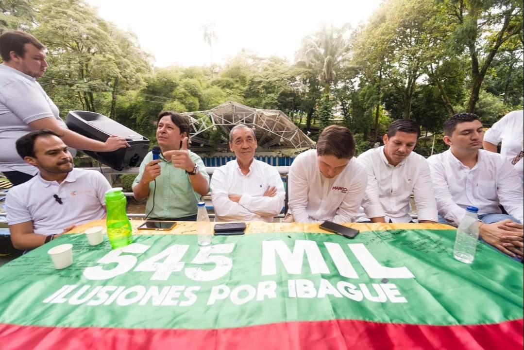 ¿Apoyar o no al gobierno Petro? El dilema que divide a la coalición del Frente Amplio