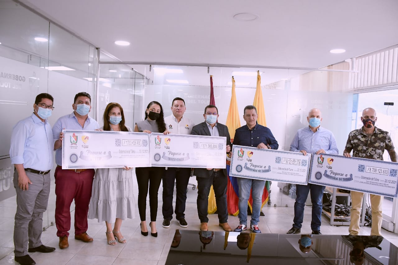 Asegurada la educación superior gratuita para 23.000 estudiantes del Tolima
