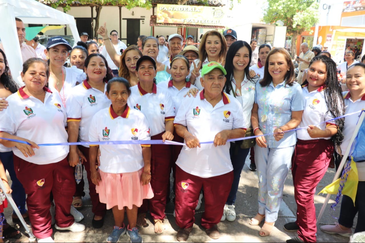 Asociaciones de mujeres del sur del Tolima, con trabajo para mostrar