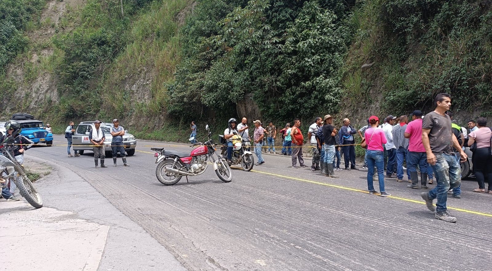 Variante Ibagué - Cajamarca cerrada por protestas