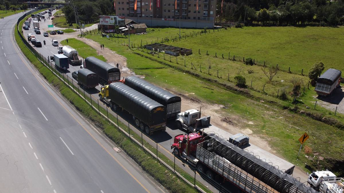 Bloqueos incrementan costos en las empresas hasta en un 30%