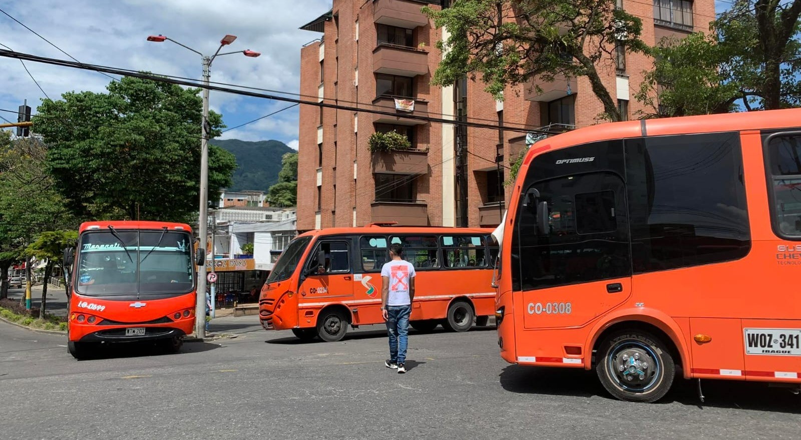 Buseteros no aceptan suspensión del convenio con Infotic y el paro no se levanta