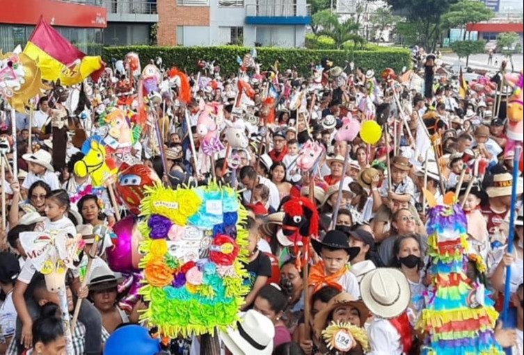 A falta de la Cabalgata Sanjuanera, disfrute de la Cabalgata de Caballitos de Palo en Ibagué