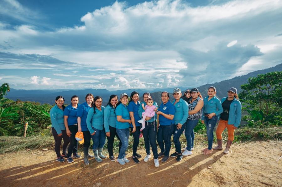 Café y paz, un liderazgo cosechado por mujeres del sur del Tolima