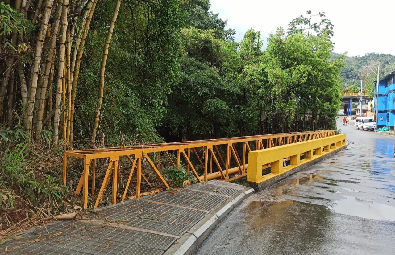 Tras quejas ciudadanas, anuncian obras para terminar pequeño tramo de la calle 103