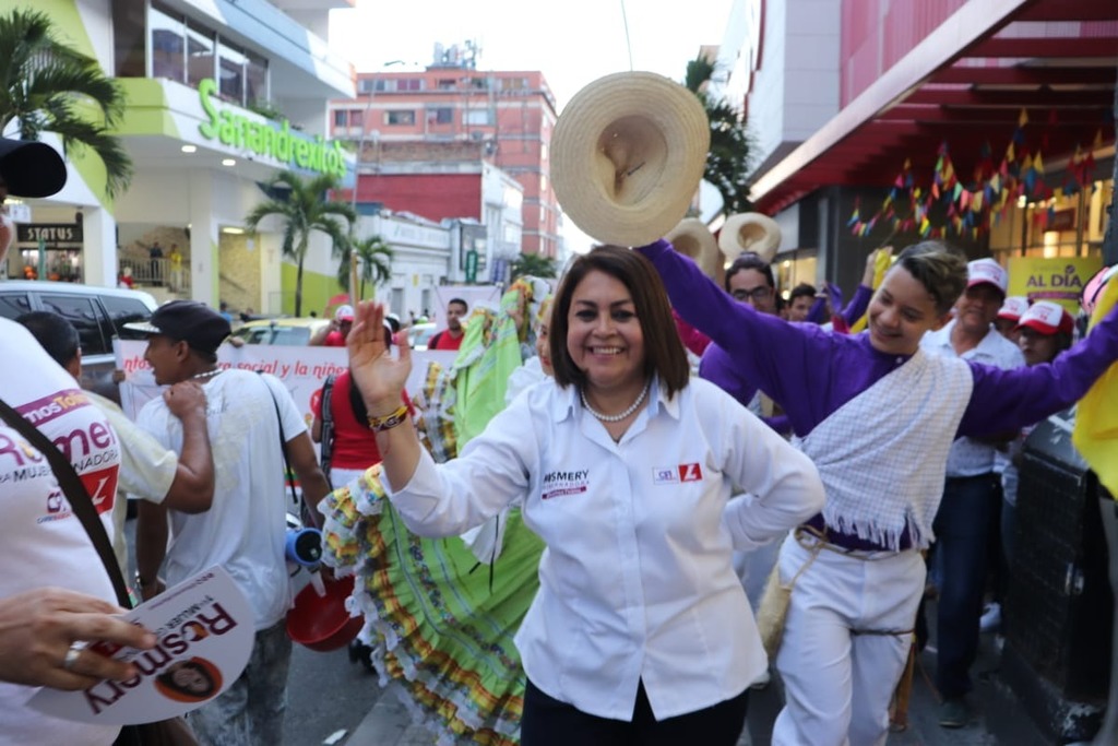 En tercerazo musical Rosmery Martínez para promulga pacto con Ibague