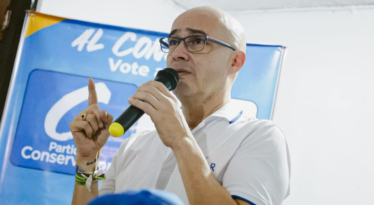Jorge Bolívar aceptó su curul en el Concejo y anunció dura oposición a Johana Aranda