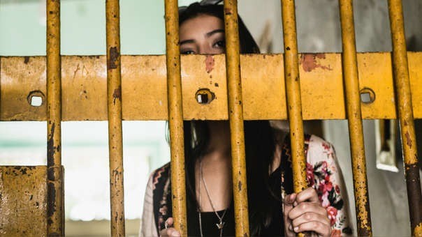 Más de 5.000 mujeres cumplirán penas sustitutivas fuera de las cárceles