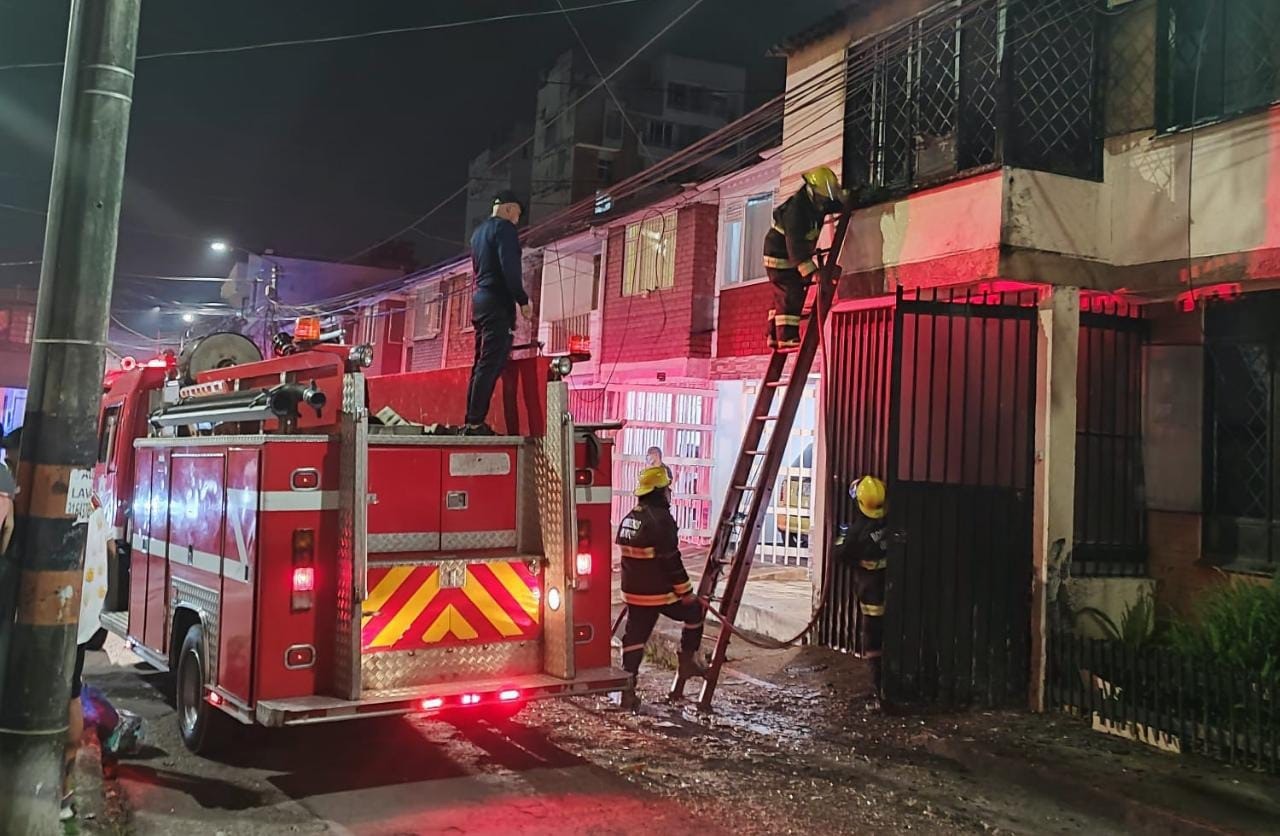 Cargador de celular provocó incendio en el barrio Arkarolina de Ibagué