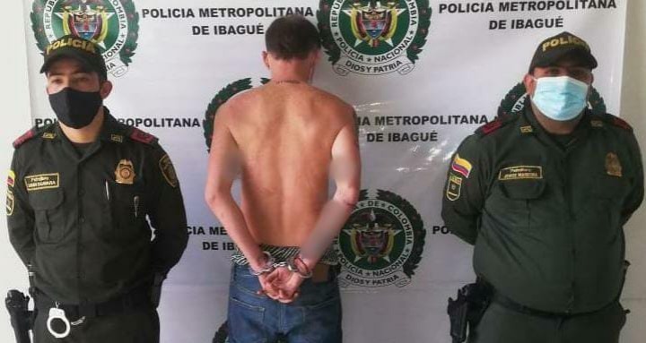Carl Bernoske Jr. fue capturado por agresión a mujeres y policías