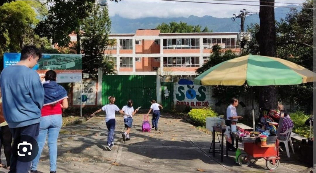 Colegio La Sagrada Familia de Ibagué y los estragos del FFIE