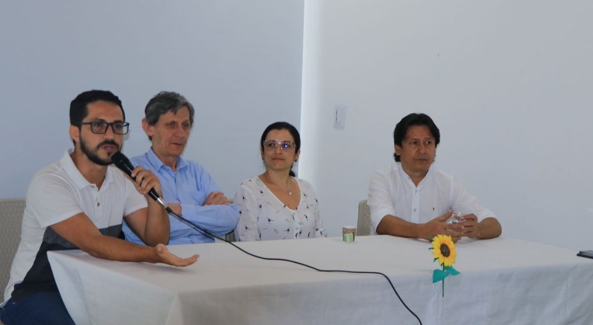 Concejal William Rosas adhiere a Renzo García