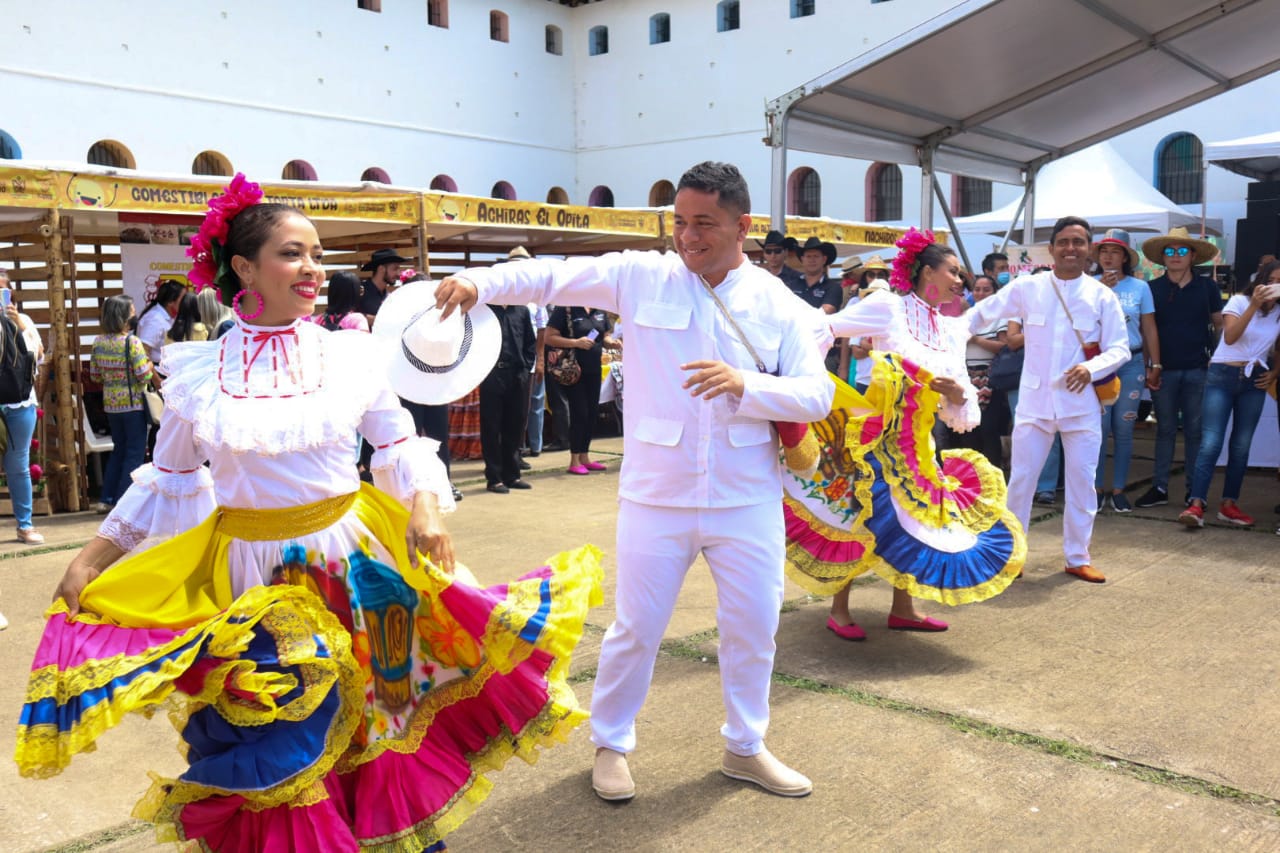 Conozca la programación del Festival Folclórico Colombiano para este sábado