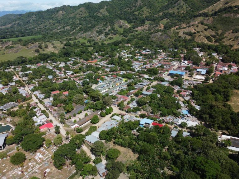 Piden a la Contraloría y Procuraduría intervenir en "licitación chaleco" de Valle de San Juan