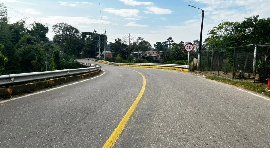 Cruce Armero - Líbano estará cerrado este viernes