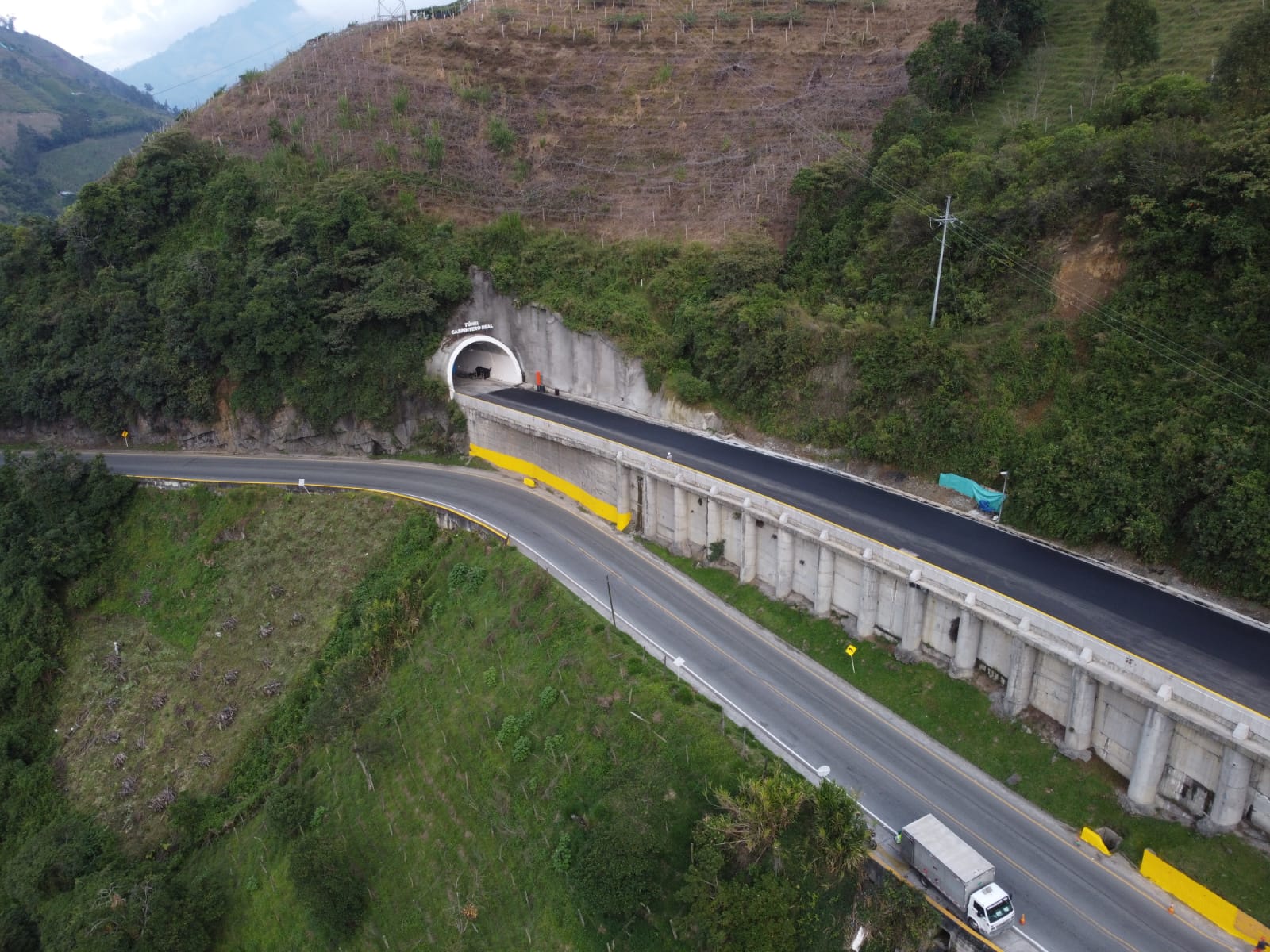 Entró en servicio Cruce de la Cordillera Central