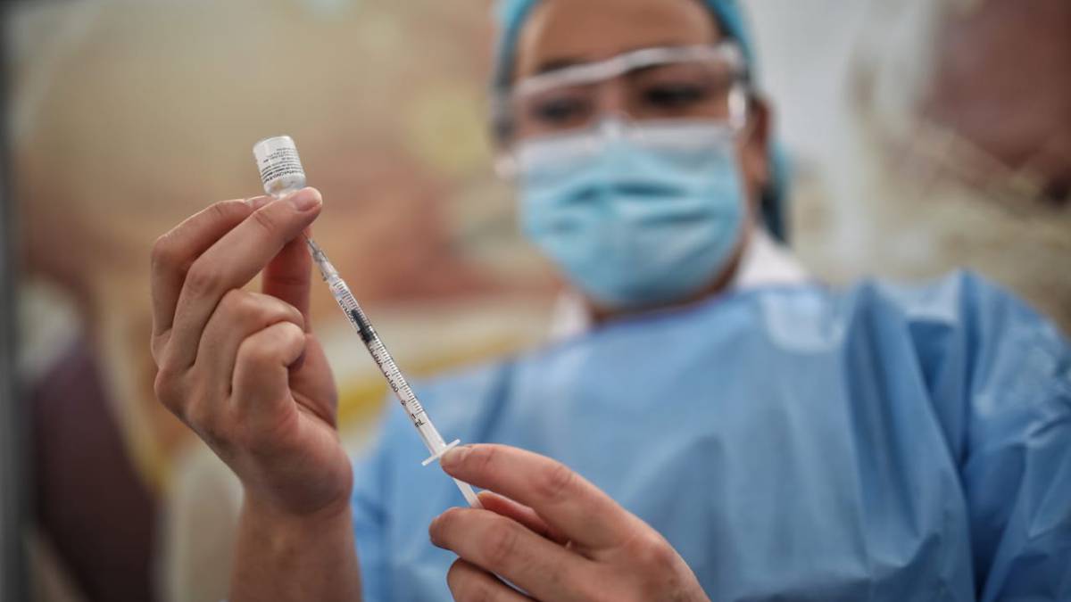 ¿Cuáles son los riesgos de no aplicarse segunda dosis de vacuna contra COVID-19?