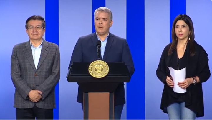 Se suspenden las clases en colegios y universidades