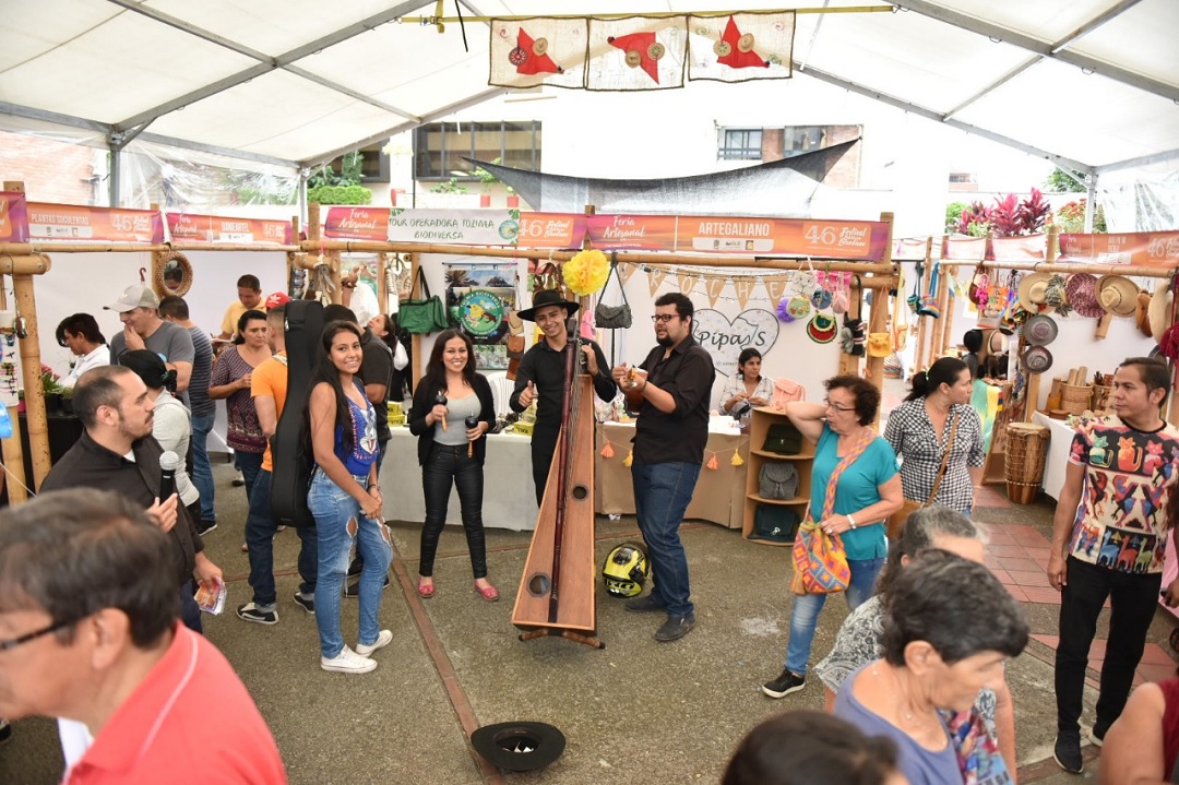 Artesanos del Tolima celebran su día