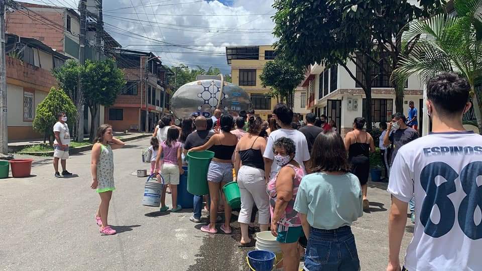Desespero en Ibagué: barrios completan hasta dos días sin agua potable