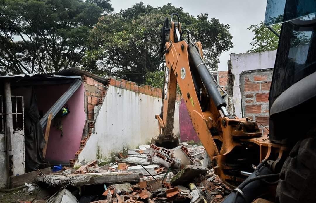 Destruyen 'olla' de microtráfico en el barrio Modelia de Ibagué